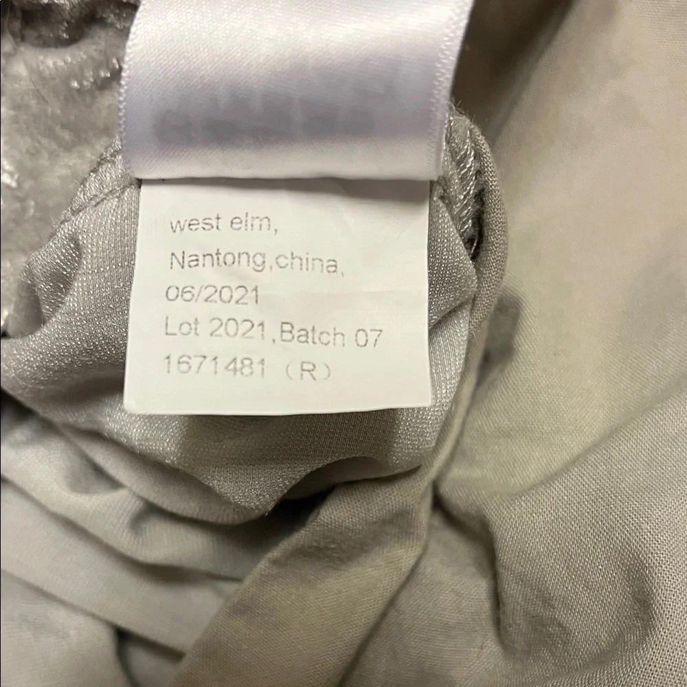 West Elm Queen Silver Crushed Velvet Duvet Cover and Standard Pillow Shams